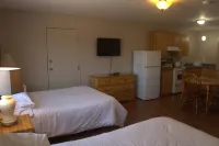 Fortress Inn Louisbourg - Motels