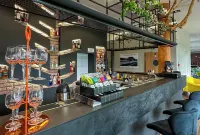 โรงแรม มาลินอฟสกี้ เลชนี - ที่มีบาร์