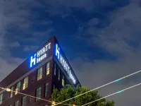 Hyatt House Seattle Downtown Hotels near Space Needle