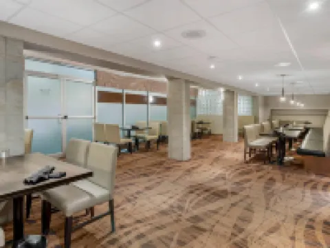 Clarion Hotel & Suites Hotels in Brandon