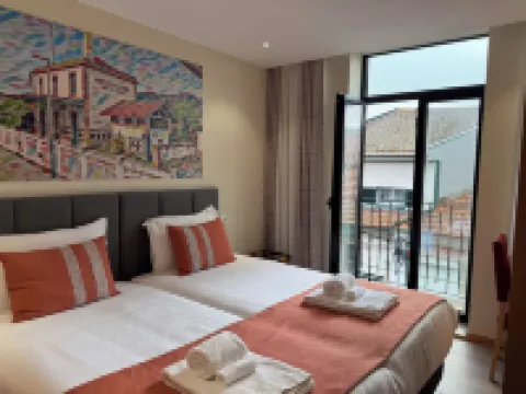 Oporto Station Hostel & Rooms Hotels in Campanha