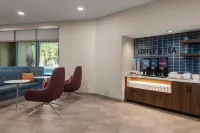 Home2 Suites by Hilton Flagstaff - Breakfast