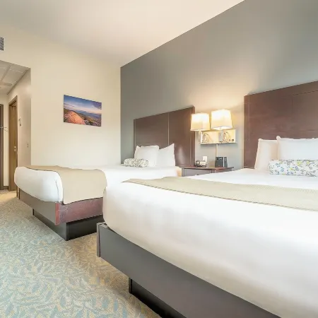 Sun & Ski Inn and Suites