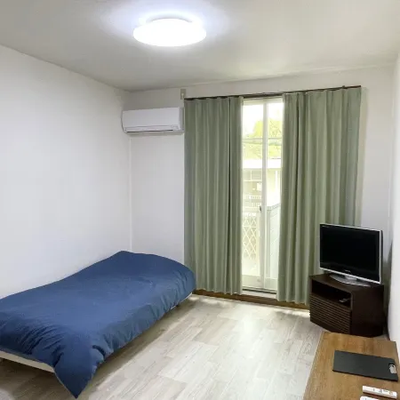 Alpie A Room 102 Free Parking and WiFi 5 Minute Отели в г. Кумамото