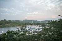 3BR Somerset Apt 2 TVs with Harbour View, Legoland - 2-Star
