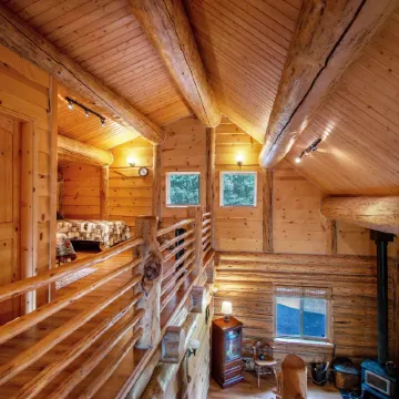 The Log Cabin 2 Bedroom Home by RedAwning