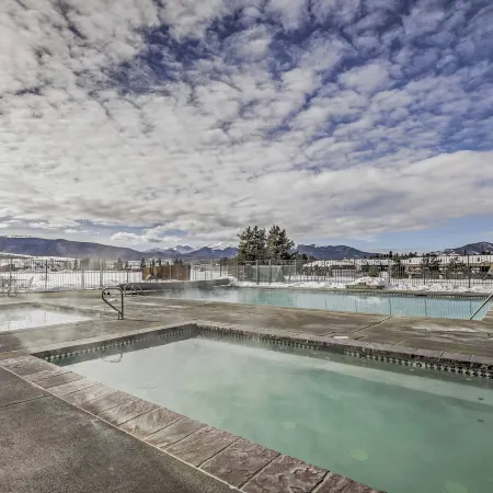 Townhome w/ Club Access on Shuttle Stop