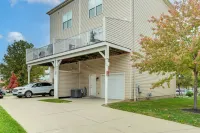 1 Mi to Dtwn Cincinnati: Spacious Townhome w/ Deck - Condos