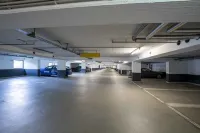 PLAZA Premium Darmstadt - parking