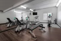 La Quinta Inn & Suites by Wyndham Miami Airport West - Gym
