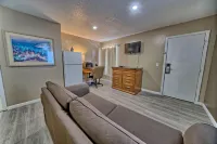 Aqua View Motel - Motels