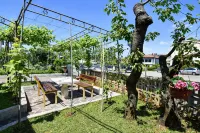 Quiet Apartment With Terrace - 3-stjärniga