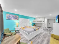 Crystal Palace Resort - 2-Star