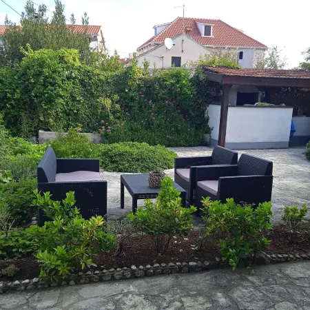 Apartments Neda Ξενοδοχεία στην πόλη Sutivan