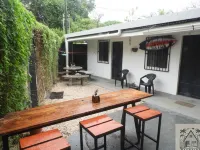 The Backside House Hotels in Tamarindo