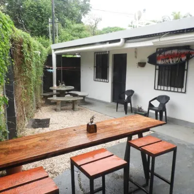 The Backside House Hotels near Banana Surf Club