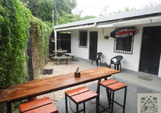 The Backside House Hotel a 