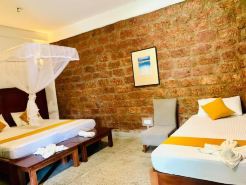 Airport Heritage Hotel