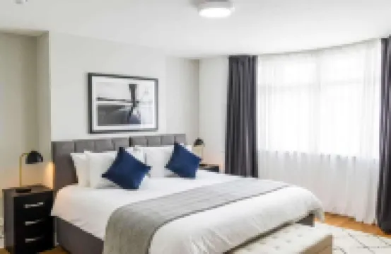 Modern Serviced Accommodation Near East Croydon Addington House-"easy Acess to Central London"