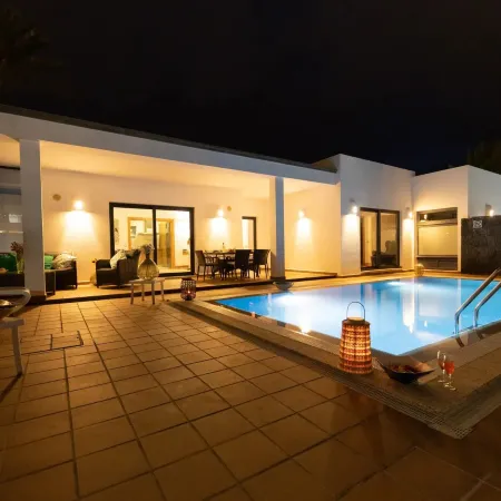 Villas Mamma Mia  A pool heat Private