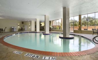 Embassy Suites by Hilton Dallas Market Center