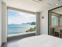 Geoje The Ban House Hotels near Maengjongjuk Theme Park