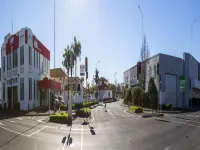 Palms Motel