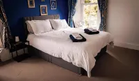 A Cosy Moffat Escape - 2 Bedrooms, 5 Minutes from Bustling Town Centre