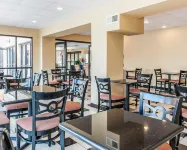 Quality Inn & Suites Mattoon South
