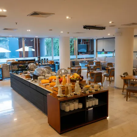 Dazzler by Wyndham Lima Miraflores