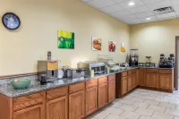 Quality Inn & Suites Conference Center Thomasville - breakfast