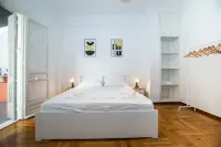 Athens Central Jacuzzi Retreat - homestay