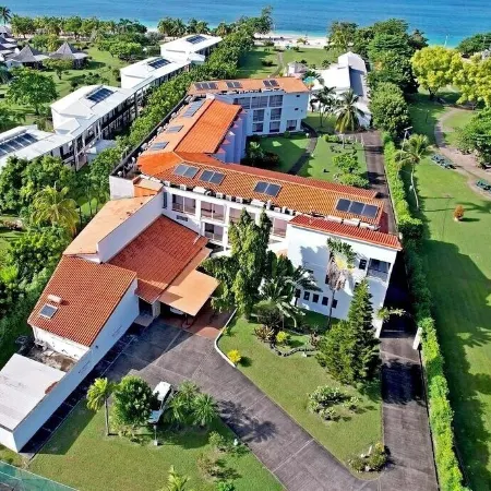 Allamanda Beach Hotel