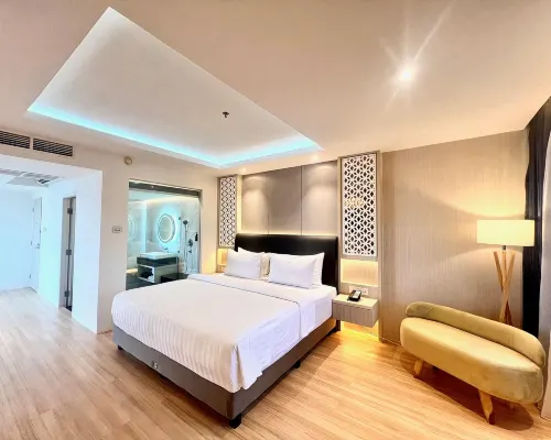 Royal Asia Hotel モンペラ周辺のホテル