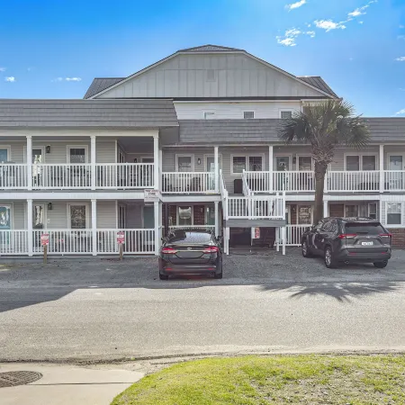 Steps to Ocean: North Myrtle Beach Condo w/ Porch!