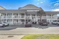 Steps to Beach! North Myrtle Beach (Cherry Grove) - Apartments