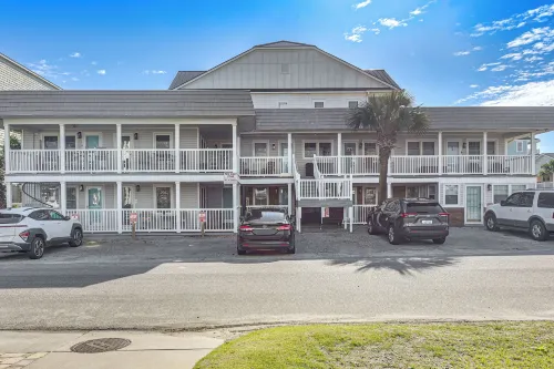 1 Min Walk to Beach! North Myrtle Beach Condo
