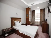 Shedevr Plaza Hotels in Namangan