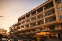 FİFTY5 SUİTE Hotel
