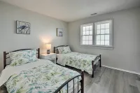 Oak Island Beach Abode w/ Deck: Walk to Shore! - Beach