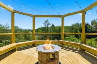 Smoky Blue Haven 3 Bedroom Cabin