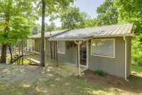 Douglas Lake Gem on Private Cove w/ Amazing Views! - 3 stjerner