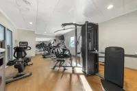 Best Western Plus Revere Inn  Suites - Gym