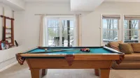 Crestline Retreat by Avantstay Luxury Mountain Condo Hot Tub + Game Room Steps to Big Boulder - 公寓