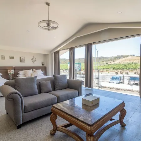Casa Bugambilias by Villa de La Rosa