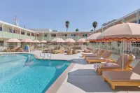 City Center Hotel by Kasa - Pools