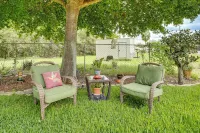 Weeki Wachee Retreat: Heated Pool and Fenced Yard - Homestays