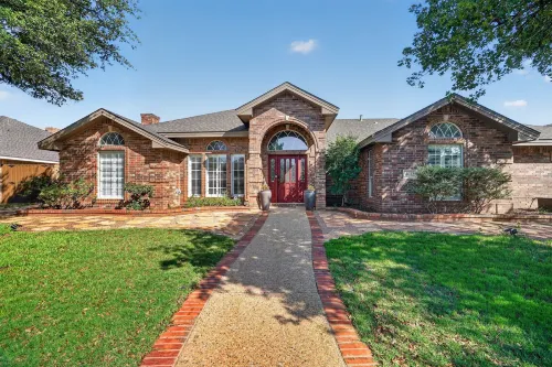 Roaring Fireplace Family Basecamp Midland Tx 4 Bedroom Home - balcony