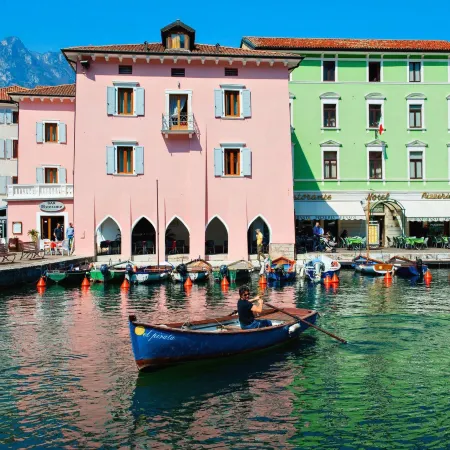 Hotel Benaco