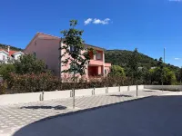 Trogir sky view suites